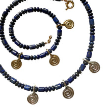 Load image into Gallery viewer, Triple Spiral with mixed Lapis
